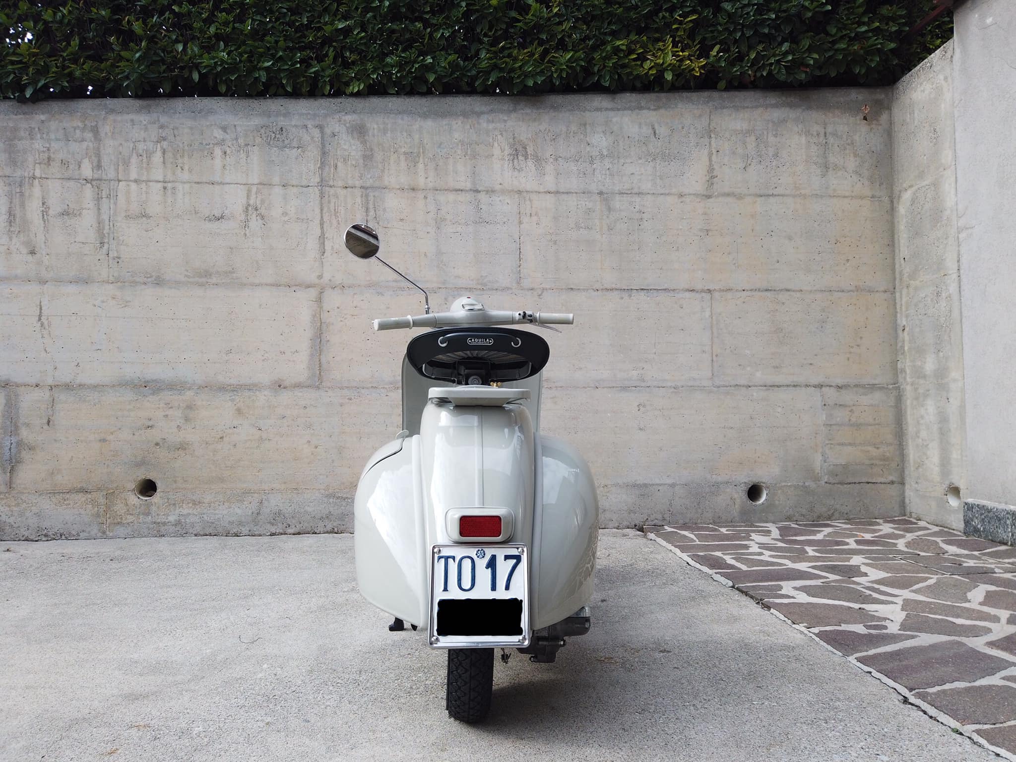 Vespa 125 VNA Series 1 image