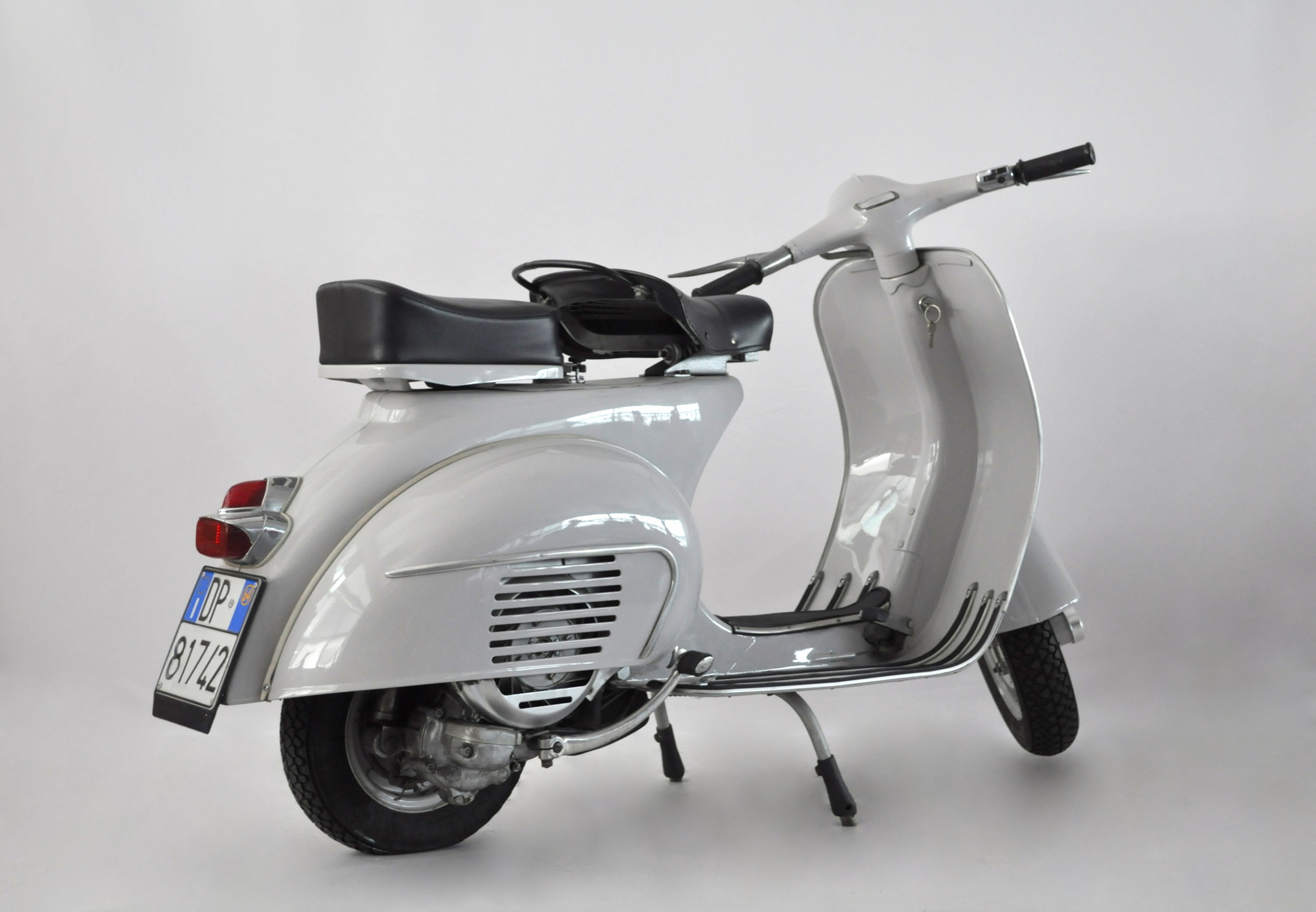 Vespa 125 VNB image