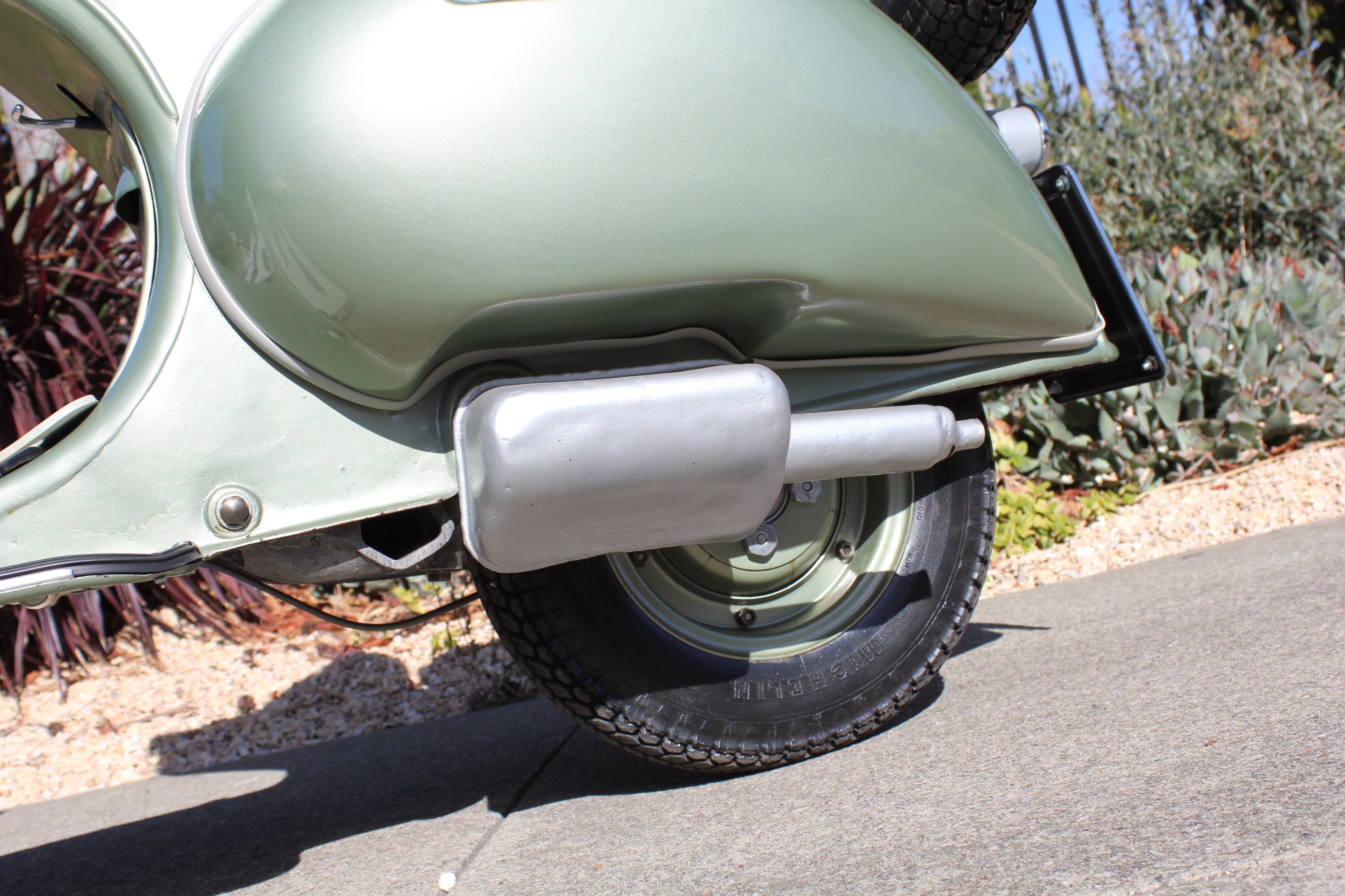 Vespa 125 Bacchetta image