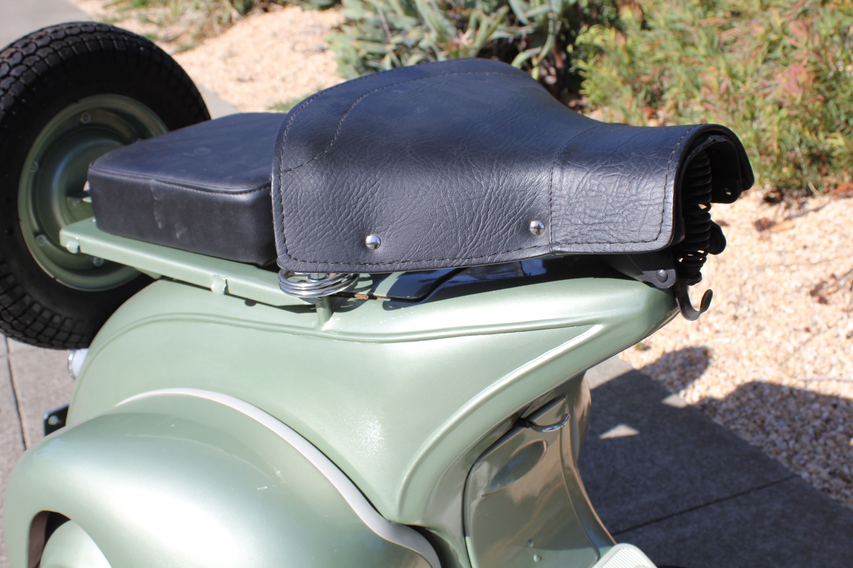 Vespa 125 Bacchetta image